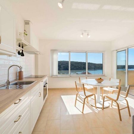 Sunset House Apartment Kampor Екстериор снимка