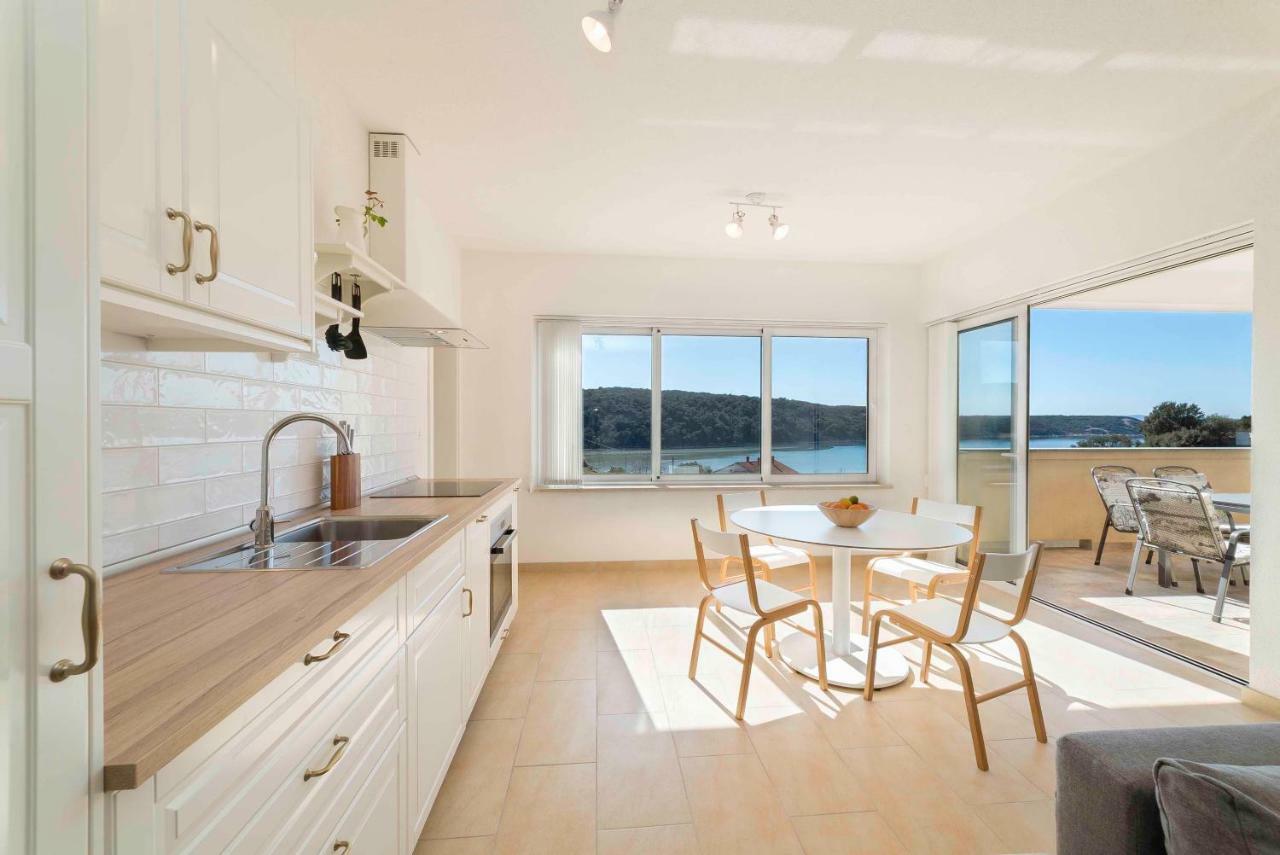 Sunset House Apartment Kampor Екстериор снимка