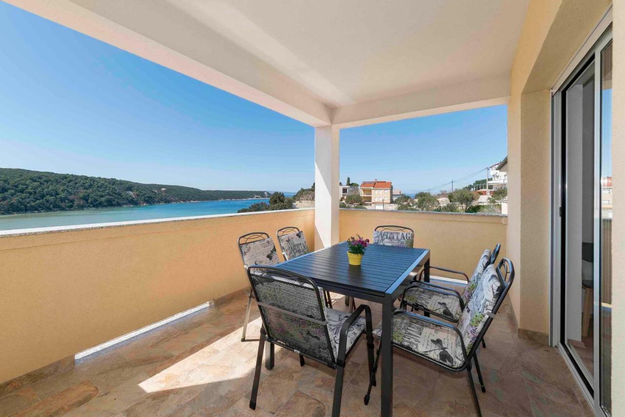 Sunset House Apartment Kampor Екстериор снимка