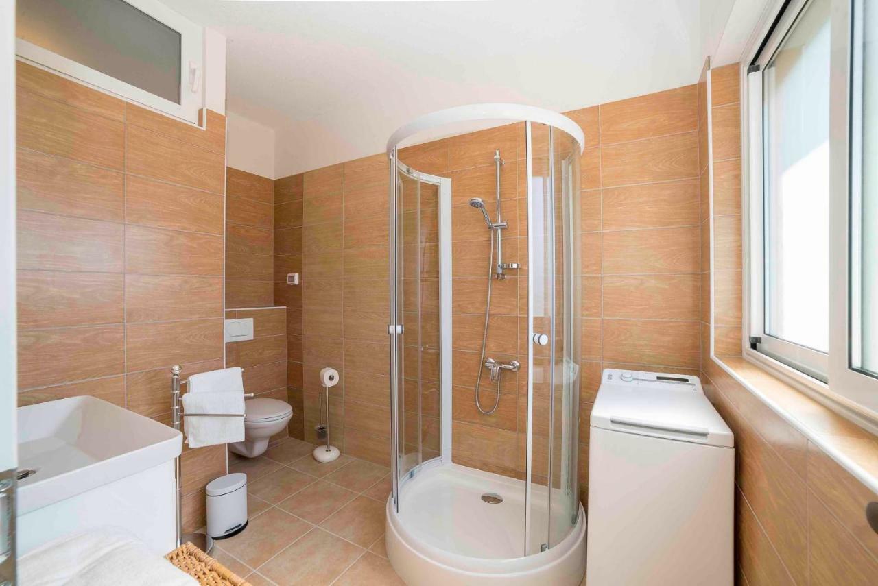 Sunset House Apartment Kampor Екстериор снимка