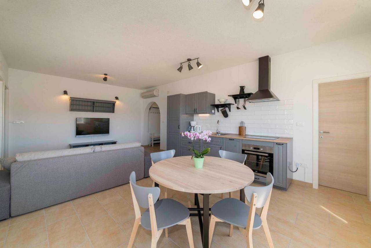 Sunset House Apartment Kampor Екстериор снимка